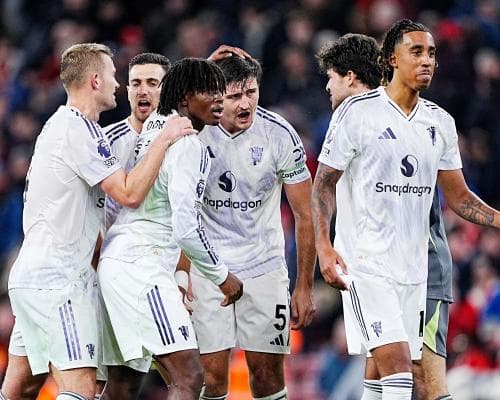 Liverpool 1-2 Manchester United: Premier League – as it happened
