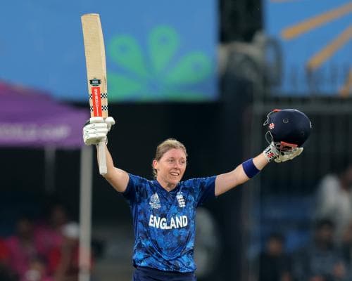 England hold nerve to beat India and seal Women’s Cricket World Cup semi-final spot