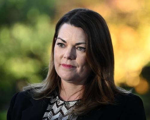 Australia news live: Hanson-Young calls on Cox to resign; man dies after being hit by Sydney light rail