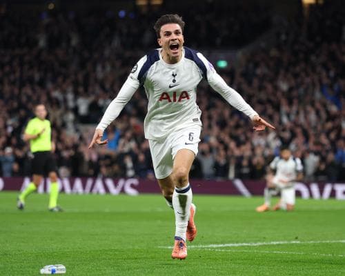 Tottenham 4-0 Copenhagen, PSG 1-2 Bayern Munich, and more: Champions League – as it happened